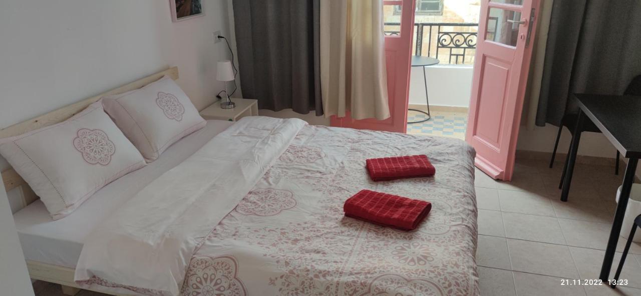 Guesthouse Comfy - Separate Rooms In The Apartment For A Relaxing Holiday Χάιφα Εξωτερικό φωτογραφία