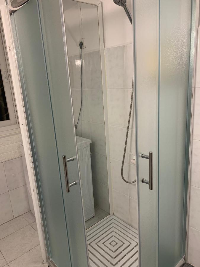 Guesthouse Comfy - Separate Rooms In The Apartment For A Relaxing Holiday Χάιφα Εξωτερικό φωτογραφία